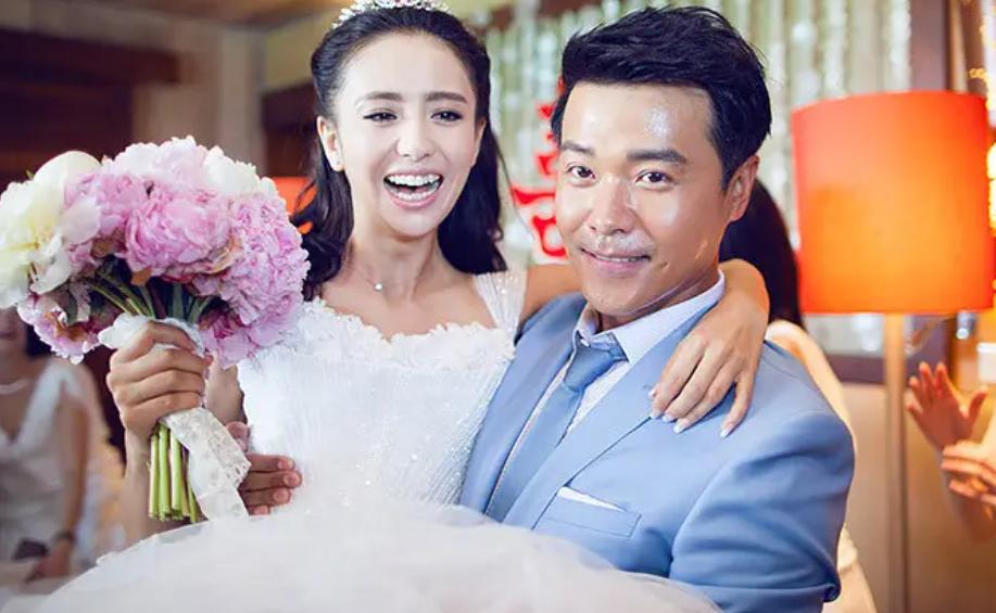 孙怡：结婚离婚都是过程孙怡表示结婚和离婚都是过程，意味着她认为婚姻是一种经历，其中包含结婚和离婚都是其中的一部分。她可能认为，无论是结婚还是离婚，都是人生中需要面对和经历的过程，而这些过程对于个人的成长和发展都有一定的影响。
